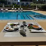 Hotel Santoria Village 3*